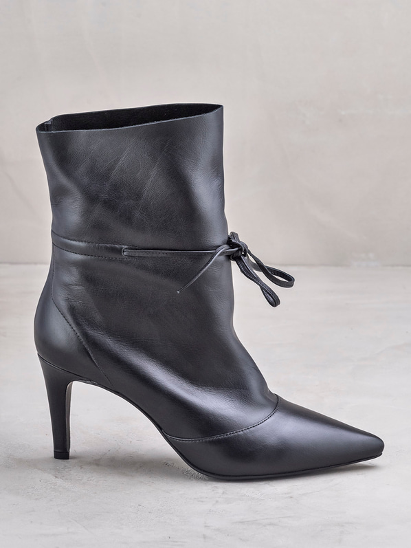 Siyah deri topuklu kadın bot - Elle Shoes