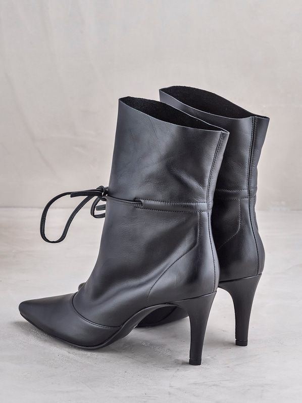 Siyah deri topuklu kadın bot - Elle Shoes
