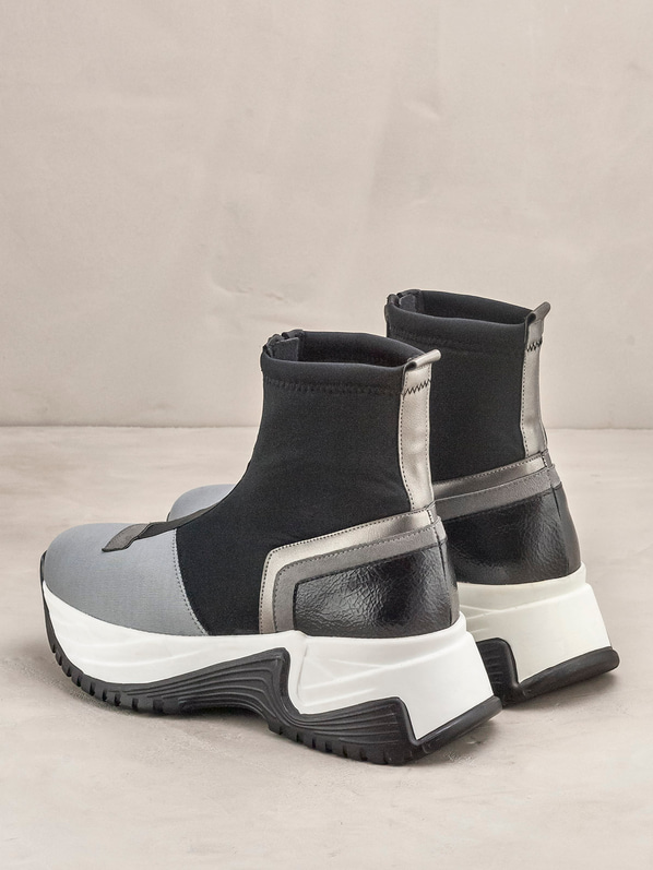 Gri düz kadın bot - Elle Shoes