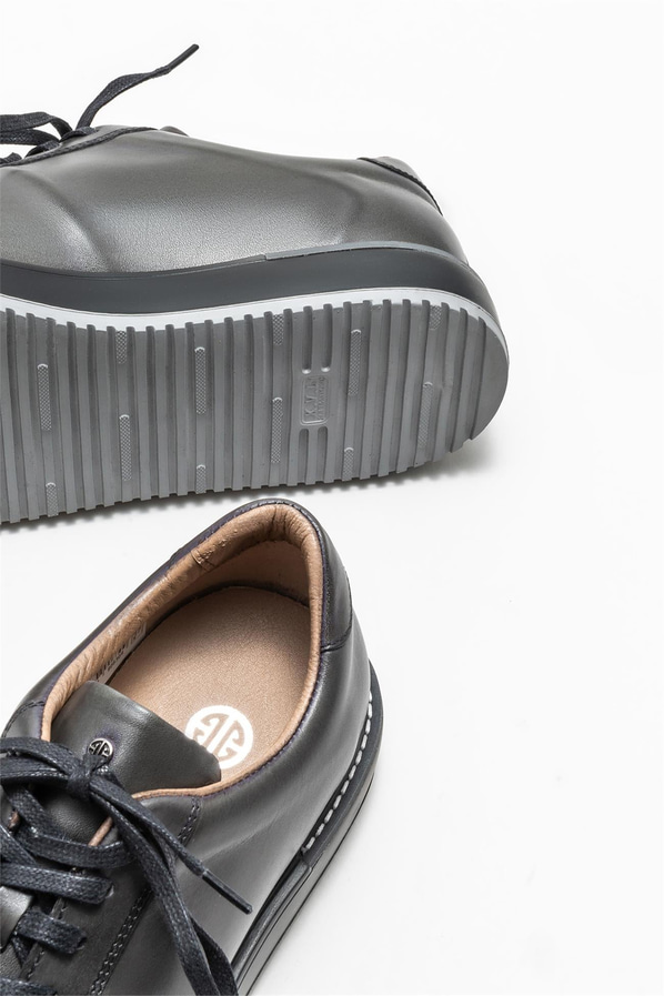 Antrasit deri erkek günlük ayakkabı, günlük kullanım için - Elle Shoes