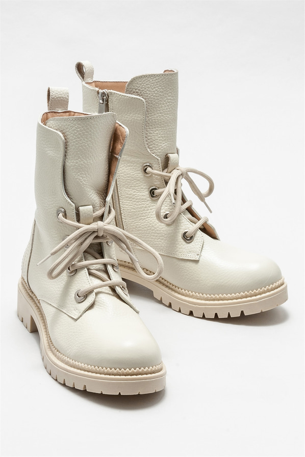 Bej deri düz kadın bot, günlük kullanım için - Elle Shoes