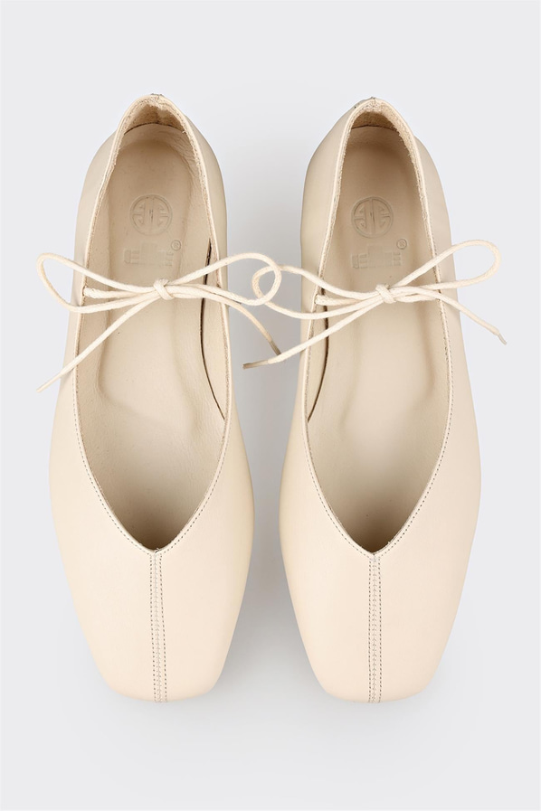 Bej deri kadın babet - Elle Shoes