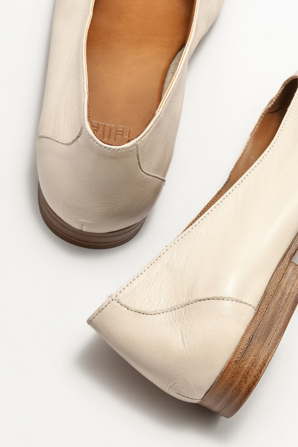 Bej deri kadın babet - Elle Shoes