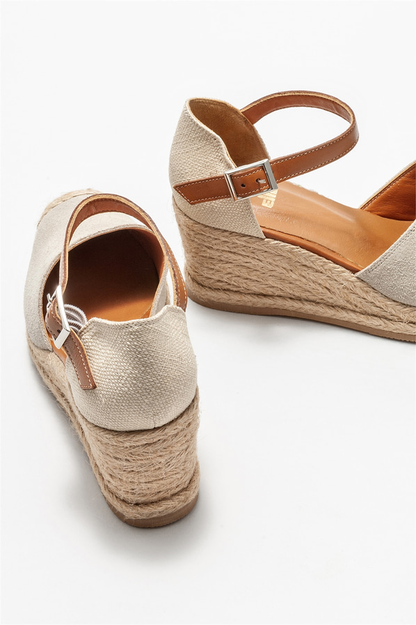 Bej deri dolgu topuklu kadın ayakkabı - Elle Shoes
