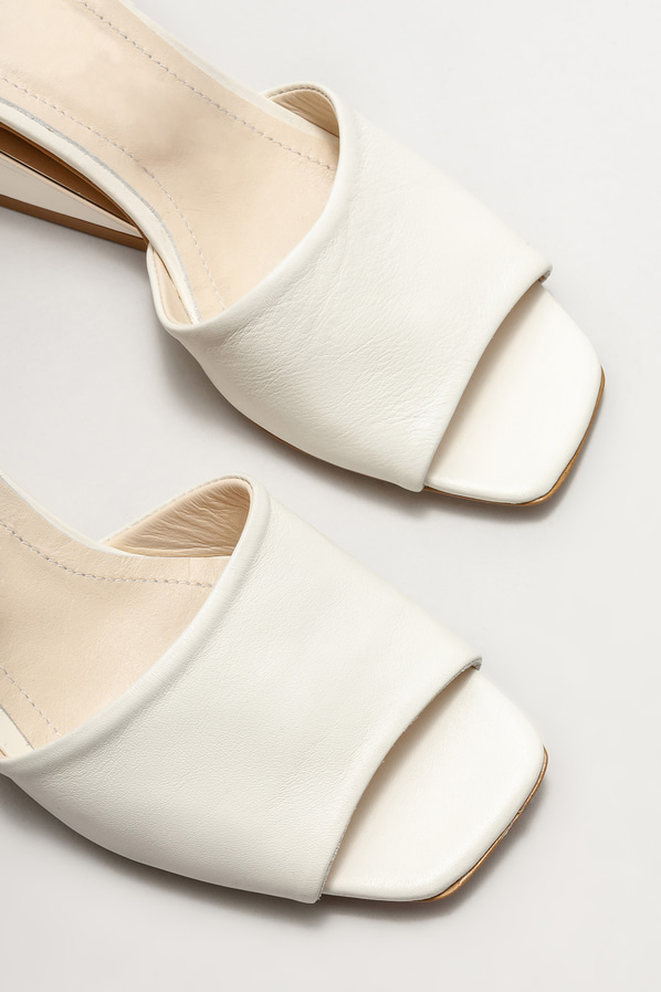 Bej deri dolgu topuklu kadın sandalet - Elle Shoes