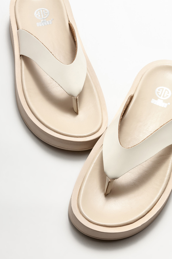 Bej deri dolgu topuklu kadın terlik - Elle Shoes