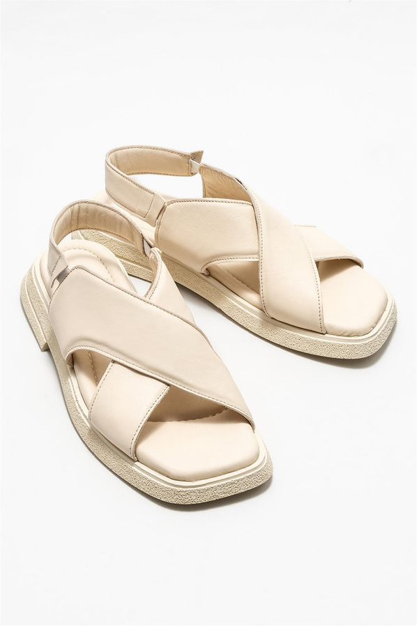 Bej deri simli düz kadın sandalet, rahat kullanım için - Elle Shoes