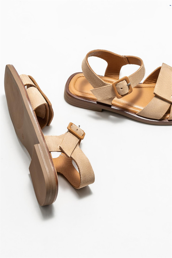 Bej deri düz kadın sandalet, rahat kullanım için - Elle Shoes