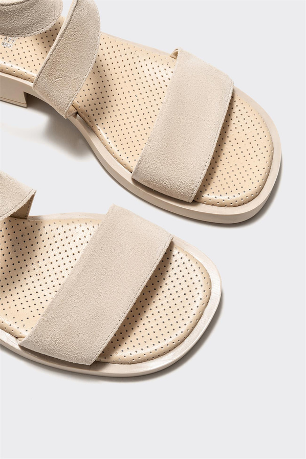 Bej deri ve süet fermuarlı düz kadın sandalet, ofis stili için - Elle Shoes