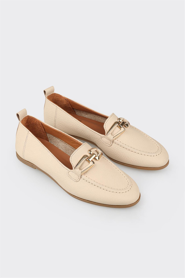 Bej deri kadın loafer, rahat kullanım için - Elle Shoes