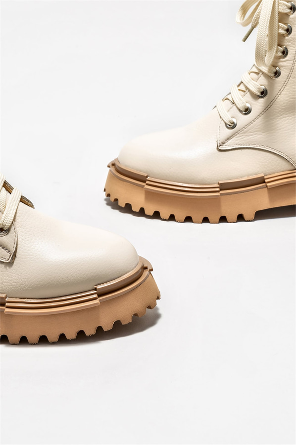 Bej deri kadın bot, günlük kullanım için - Elle Shoes