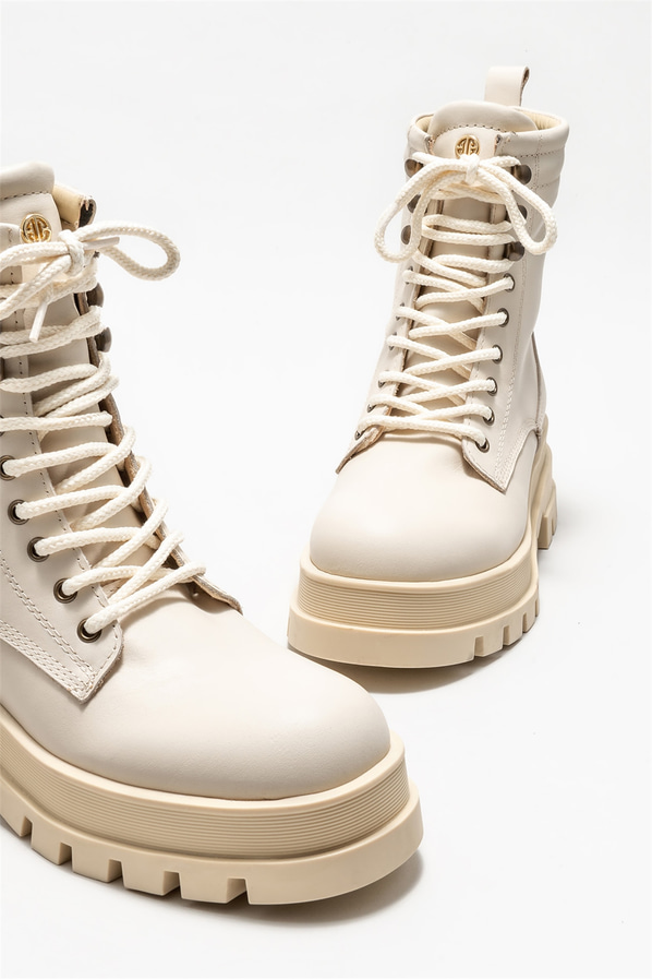 Bej deri kadın günlük bot, günlük kullanım için - Elle Shoes