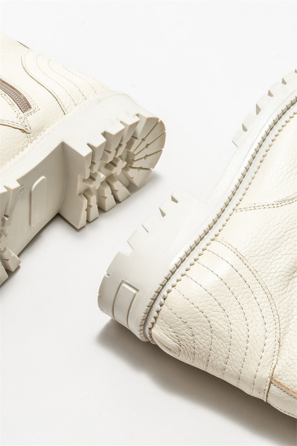 Bej deri kadın bot, günlük kullanım için - Elle Shoes