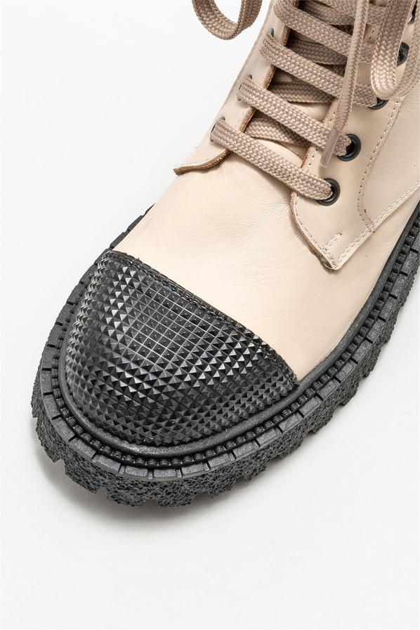 Bej deri kadın bot, günlük kullanım için - Elle Shoes