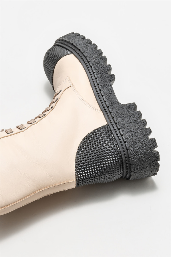 Bej deri kadın bot, günlük kullanım için - Elle Shoes