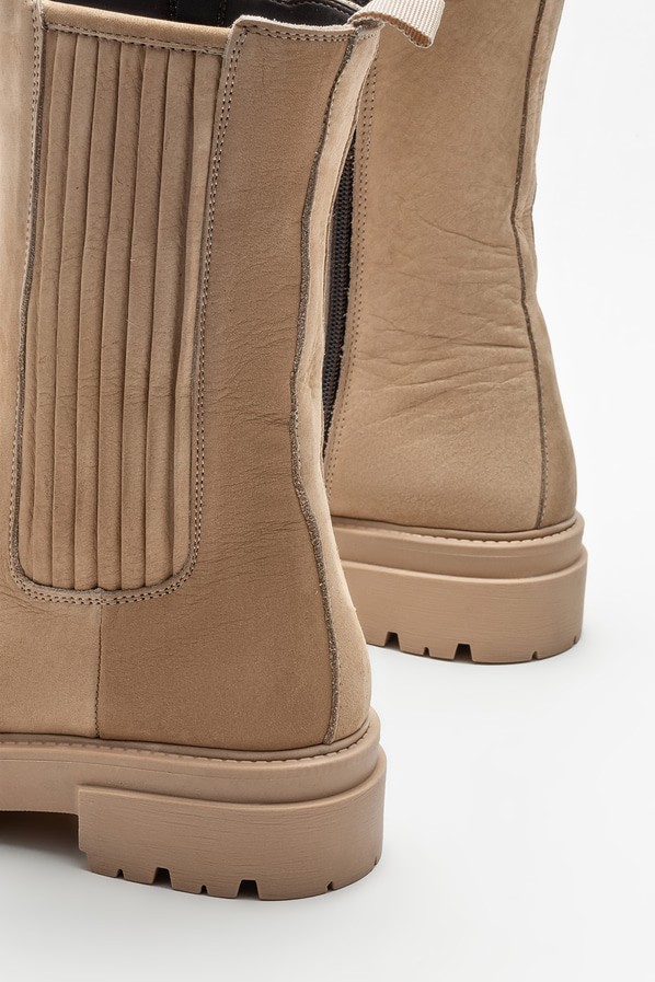 Bej deri düz kadın bot, günlük kullanım için - Elle Shoes