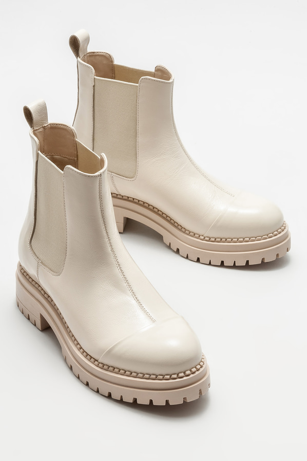 Bej deri düz kadın bot, günlük kullanım için - Elle Shoes