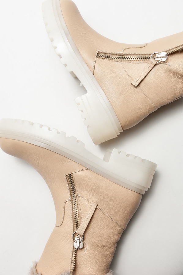 Bej deri düz kadın bot, günlük kullanım için - Elle Shoes