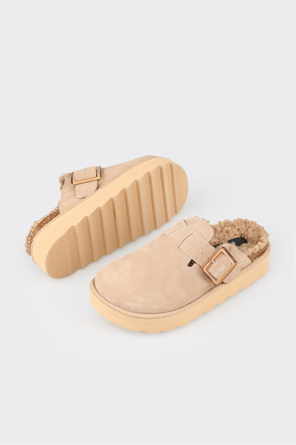 Bej deri düz kadın terlik, rahat kullanım için - Elle Shoes