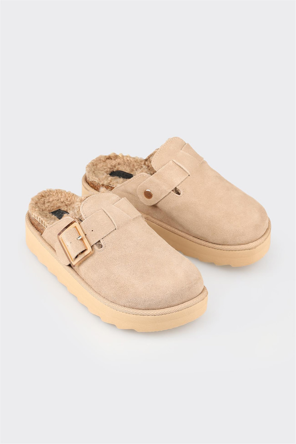 Bej deri düz kadın terlik, rahat kullanım için - Elle Shoes
