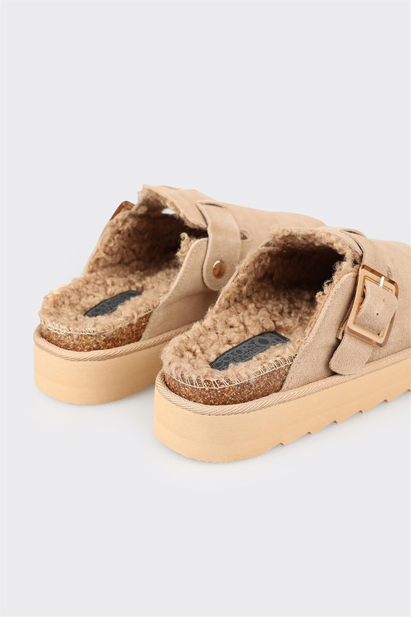 Bej deri düz kadın terlik, rahat kullanım için - Elle Shoes