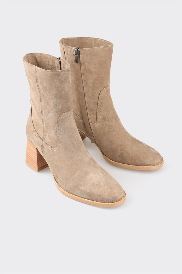 Bej deri kadın bot, klasik stil için - Elle Shoes