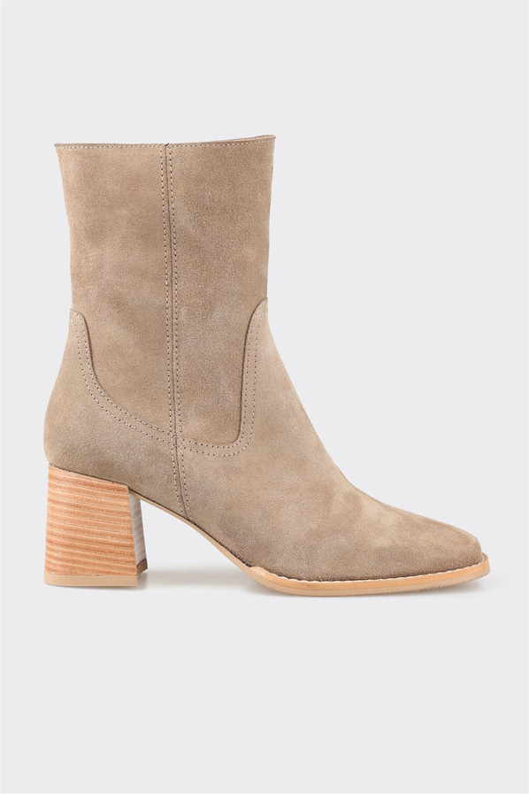 Bej deri kadın bot, klasik stil için - Elle Shoes