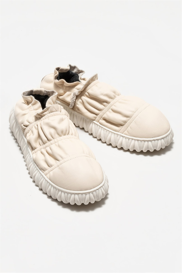 Bej deri kadın düz terlik - Elle Shoes