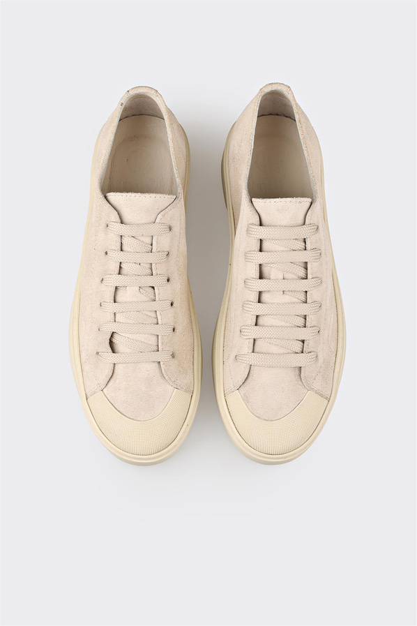 Bej deri yumuşak dokulu kadın sneaker, klasik stil için - Elle Shoes