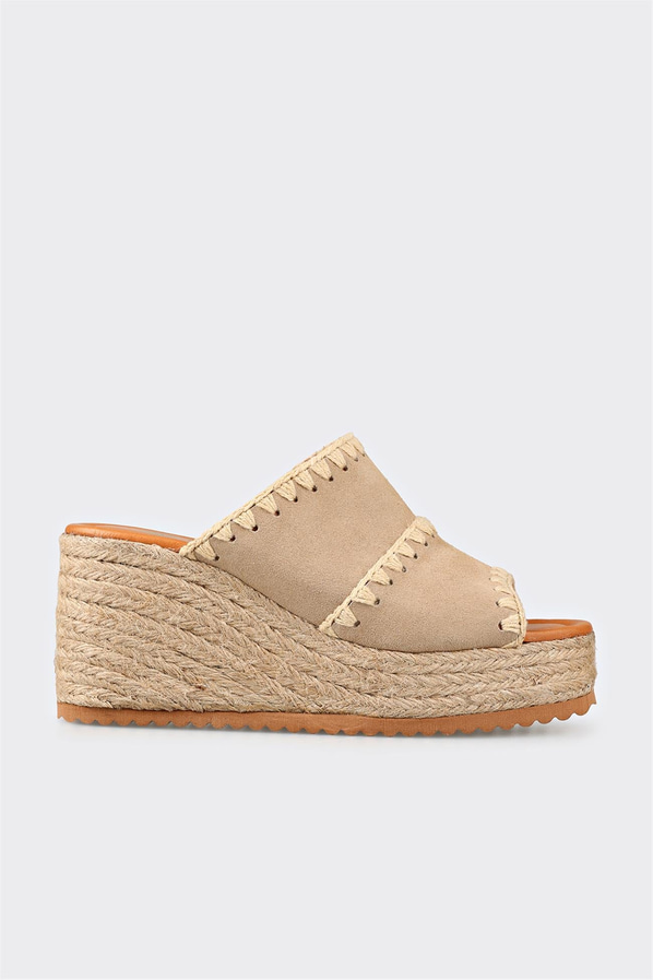 Bej deri dolgu topuklu kadın terlik - Elle Shoes