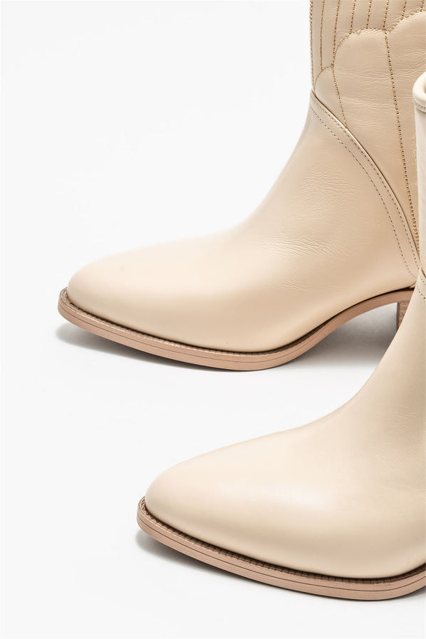 Bej deri topuklu kadın bot - Elle Shoes