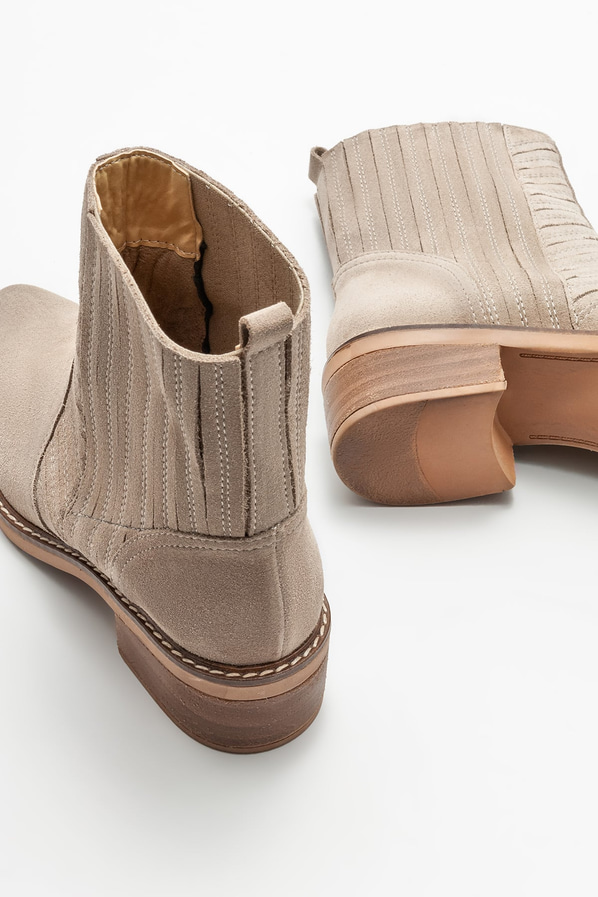 Bej deri topuklu kadın bot - Elle Shoes