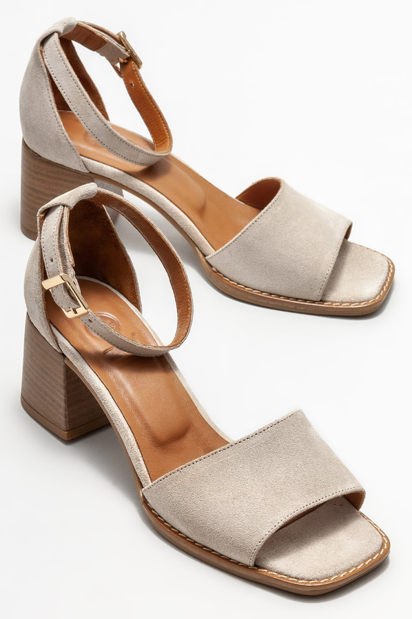 Bej deri topuklu kadın sandalet - Elle Shoes