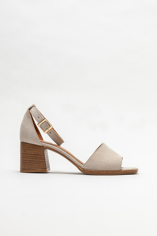 Bej deri topuklu kadın sandalet - Elle Shoes