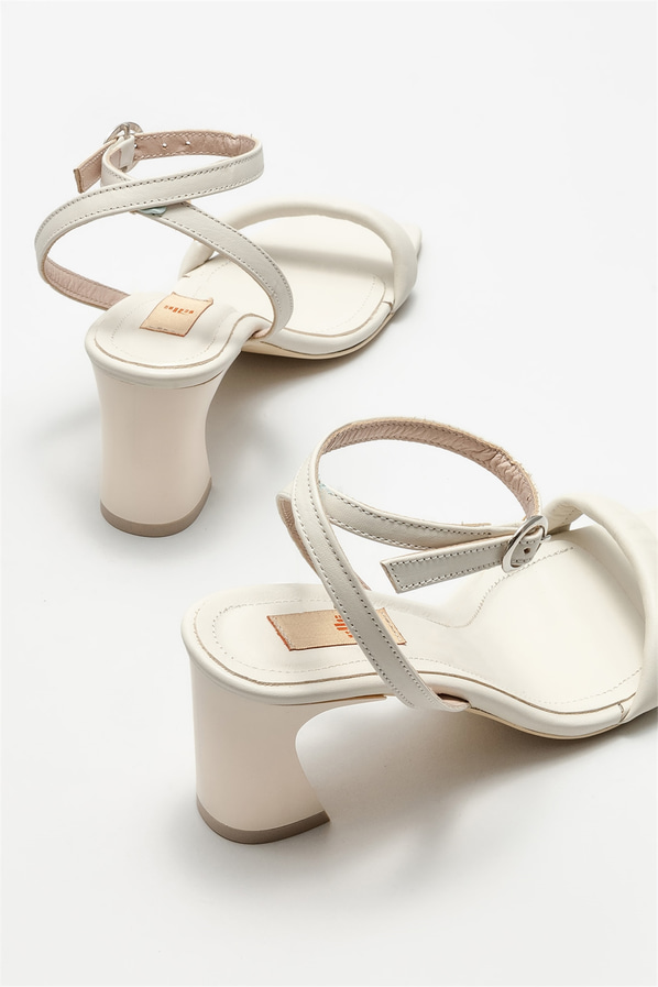 Bej deri topuklu kadın sandalet - Elle Shoes