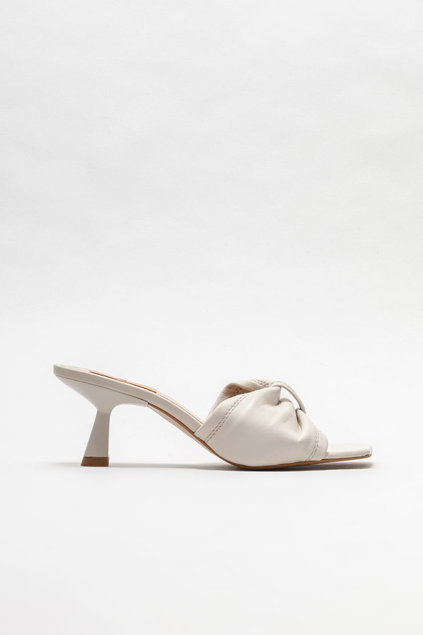 Bej deri topuklu kadın terlik - Elle Shoes