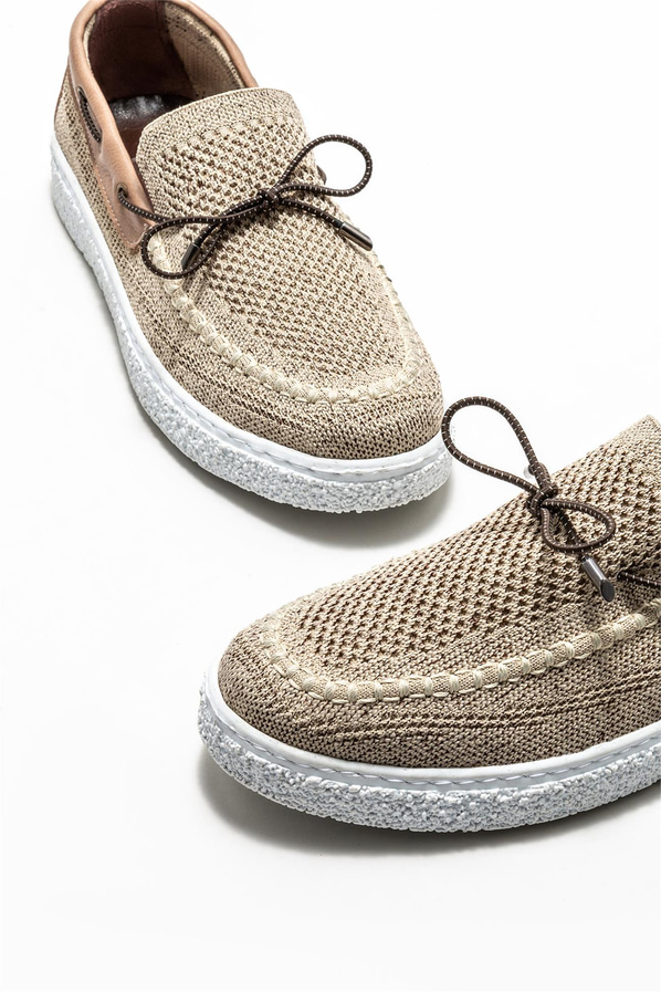 Bej erkek günlük ayakkabı, günlük kullanım için - Elle Shoes