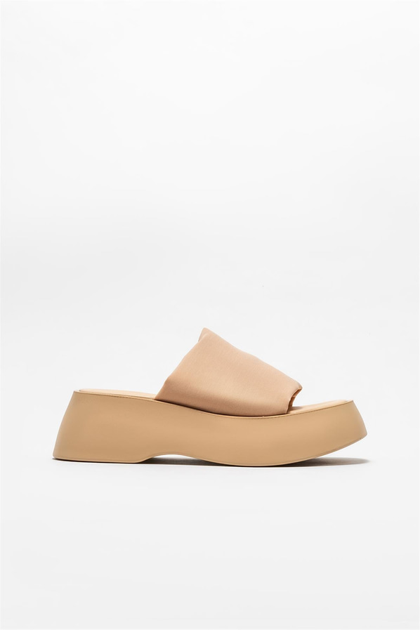 Bej dolgu topuklu kadın terlik - Elle Shoes