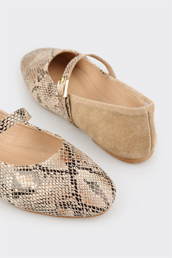 Bej kadın babet, günlük kullanım için - Elle Shoes