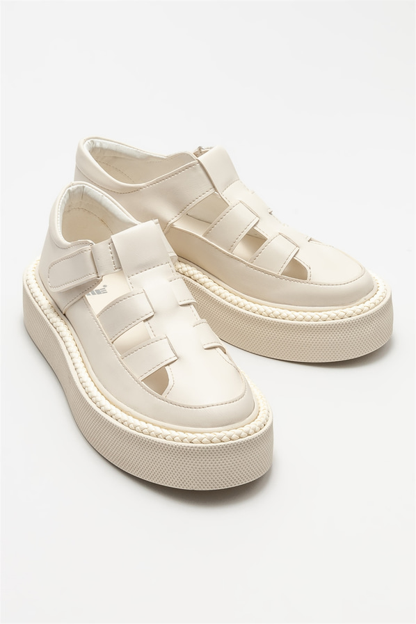 Bej düz kadın ayakkabı, günlük kullanım için - Elle Shoes