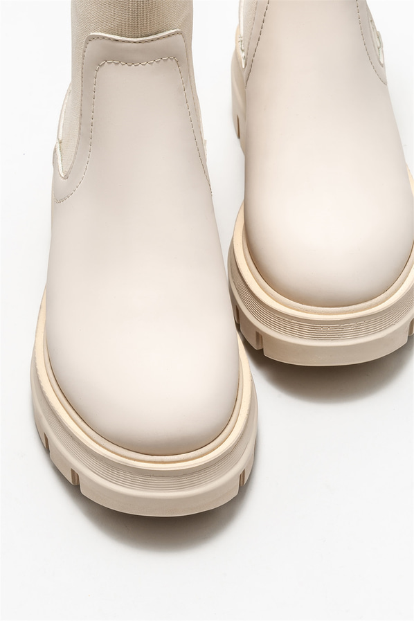 Bej düz kadın bot, günlük kullanım için - Elle Shoes