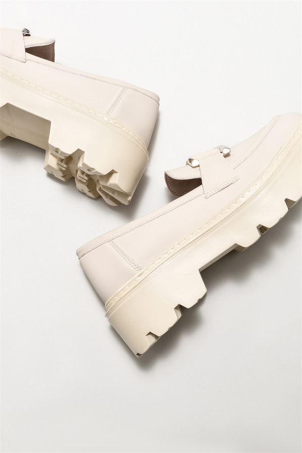 Bej kadın loafer, günlük kullanım için - Elle Shoes