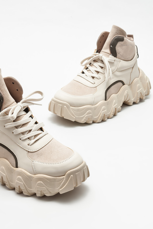 Bej kadın bot, günlük kullanım için - Elle Shoes