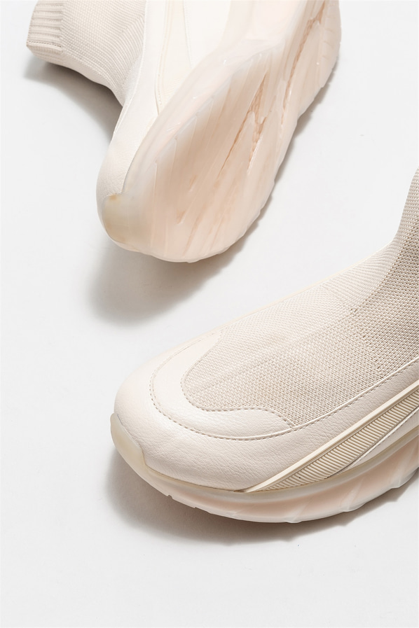 Bej kadın bot, günlük kullanım için - Elle Shoes
