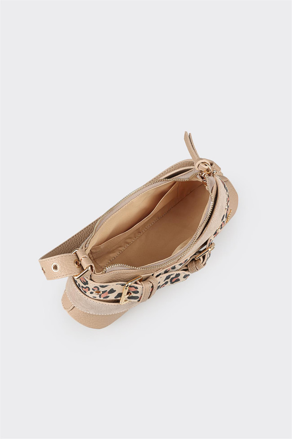 Bej kadın omuz çantası, rahat kullanım için - Elle Shoes