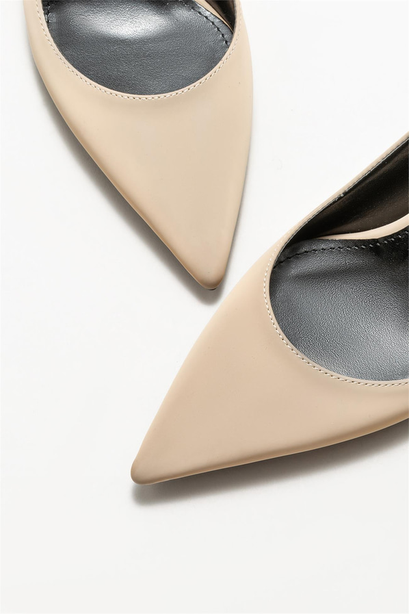 Bej kadın stiletto, rahat kullanım için - Elle Shoes