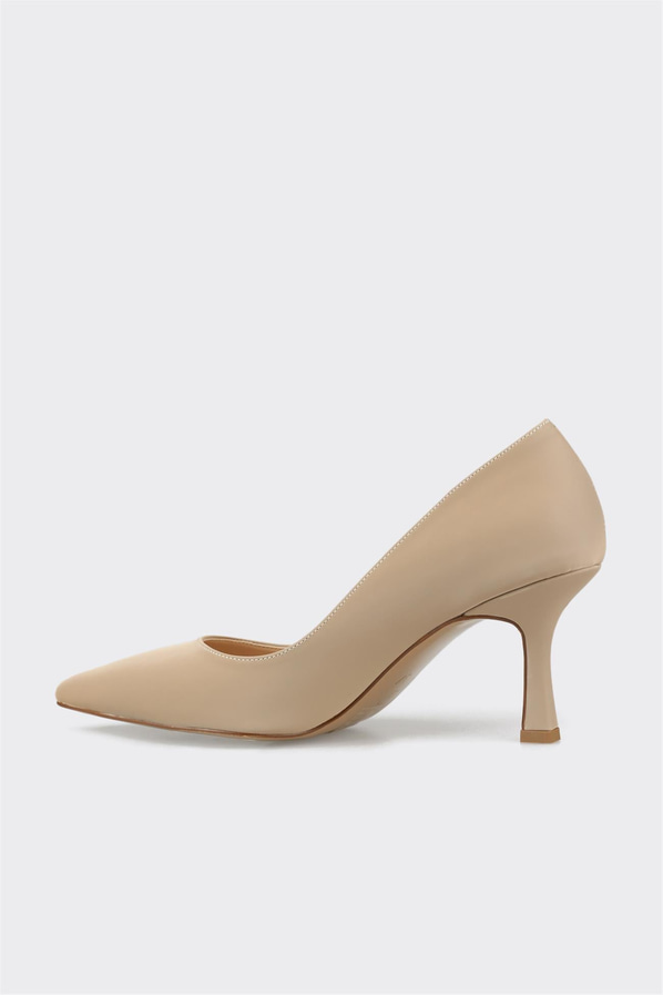 Bej kadın stiletto, rahat kullanım için - Elle Shoes