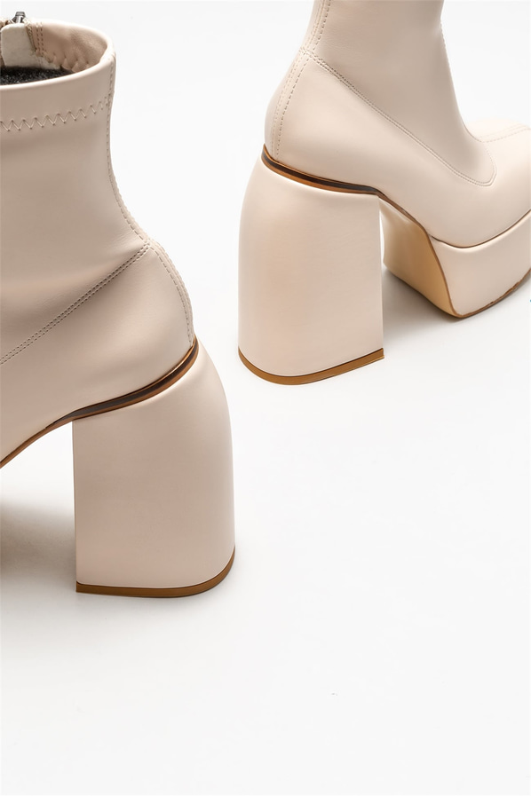 Bej topuklu kadın bot - Elle Shoes
