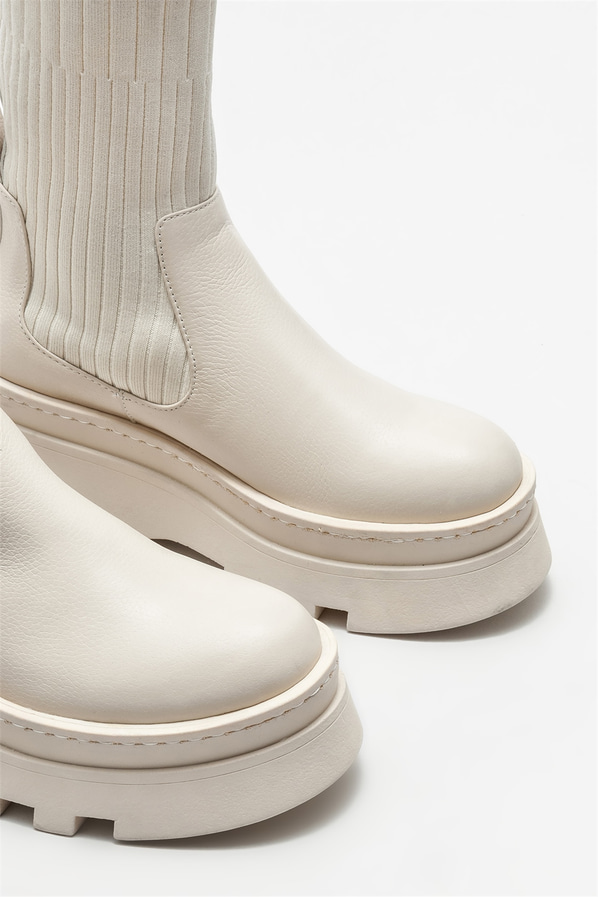 Bej topuklu kadın bot - Elle Shoes