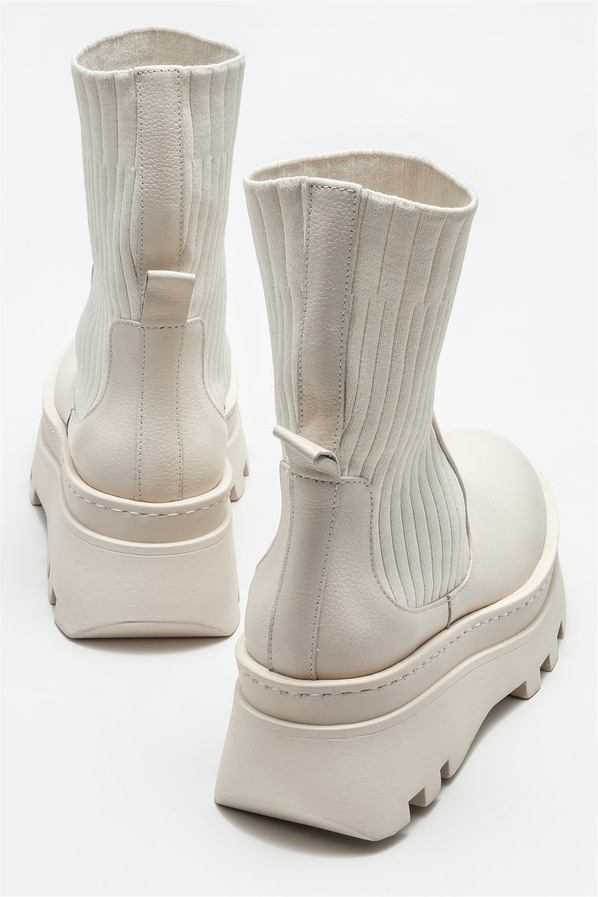 Bej topuklu kadın bot - Elle Shoes